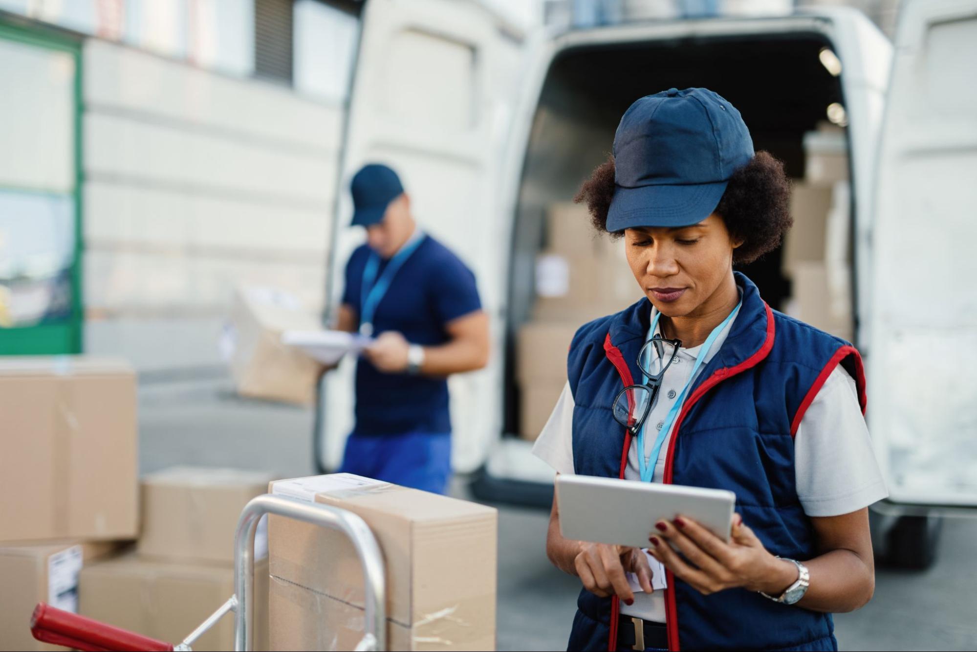 Customs and compliance requirements in reverse dropshipping