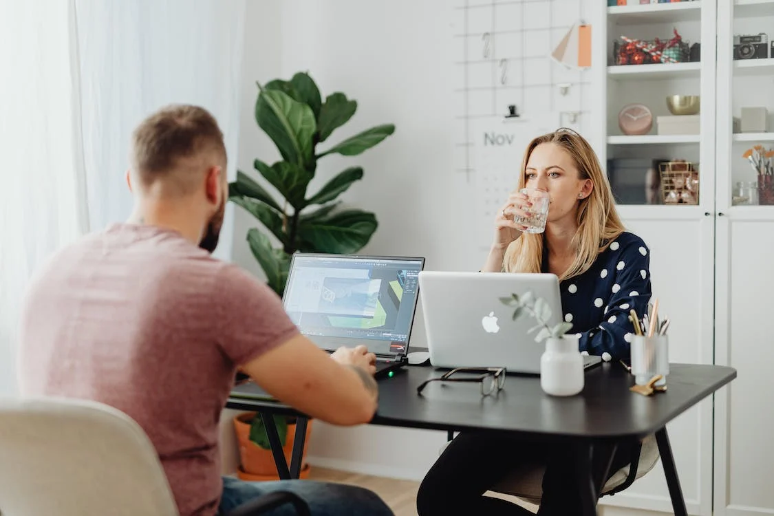 Two eCommerce founders setting up their DOM