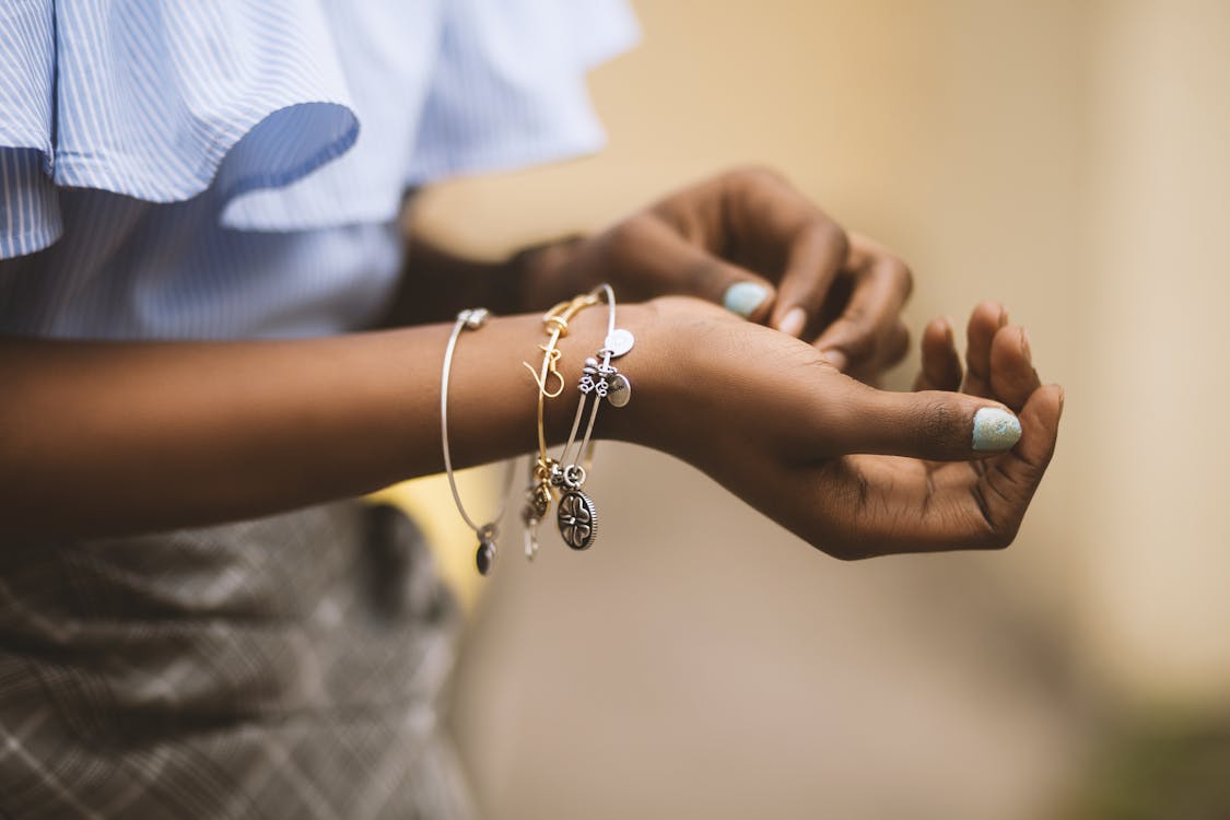 Profitable Dropshipping Niches: Jewelry