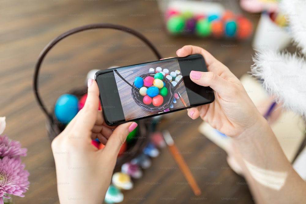 Ecommerce Product Photography Example: Smart phone 2